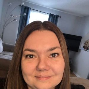 Meet your Posher, Janelle